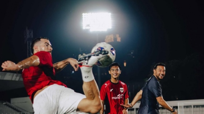 Masuknya nama Jordi Amat dalam daftar pemain bertahan menunjukkan kepercayaan besar yang masih diberikan kepada pemain berusia 33 tahun tersebut. (IG Jordi Amat)