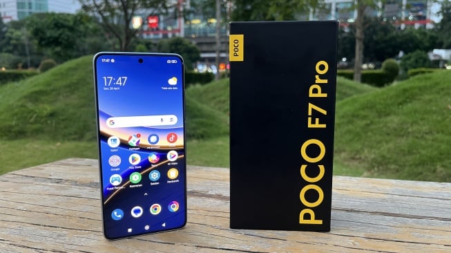 Review Poco F7 Pro. [Suara.com/Dicky Prastya]
