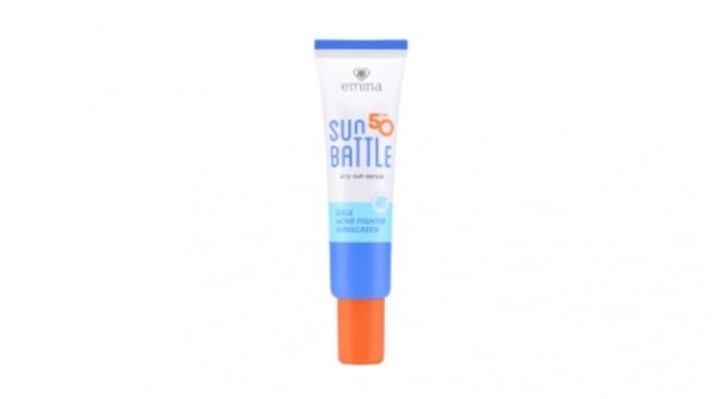 Emina Sun Battle SPF 50 PA++++ Cica Acne FIghter Sunscreen (Tokopedia)
