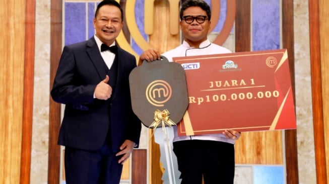 Jadi Pemenang MasterChef Indonesia Season 12, Latar Belakang Fajar Disorot: Tumben Bukan Chindo!