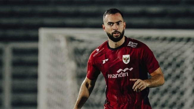 Masuknya nama Jordi Amat dalam daftar pemain bertahan menunjukkan kepercayaan besar yang masih diberikan kepada pemain berusia 33 tahun tersebut. (IG Jordi Amat)