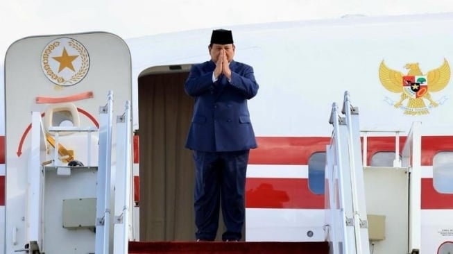 Hasan Nasbi soal Pesawat Kepresidenan Disulap Mirip Punya Prabowo: Cuma Cadangan, Supaya...