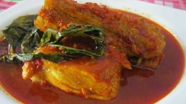 Bagar hiu adalah makanan unik yang hanya bisa dinikmati saat acara-acara besar, karena hiu termasuk ikan yang dilindungi di beberapa daerah di Indonesia. (Twitter)