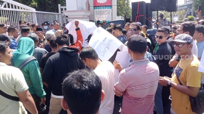 Driver Ojol di Mataram Tahu Ada Demo, Ogah Ikut Tapi Orderan Malah Sepi
