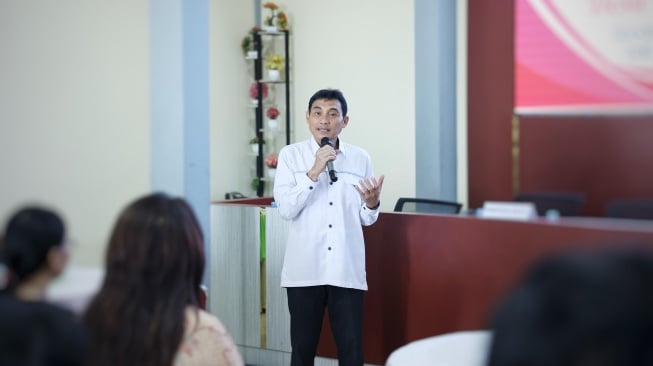 "Ke depan, kami tinggal memperkuat business plan dan ekosistem bisnis antar desa diantara Kopdes-Kopdes yang ada di Kubu Raya," jelas Direktur Utama LPDB Supomo, dalam kunjungan kerja di Kubu Raya, Kalbar, Jumat (16/5/2025) (Dok: LPDB)