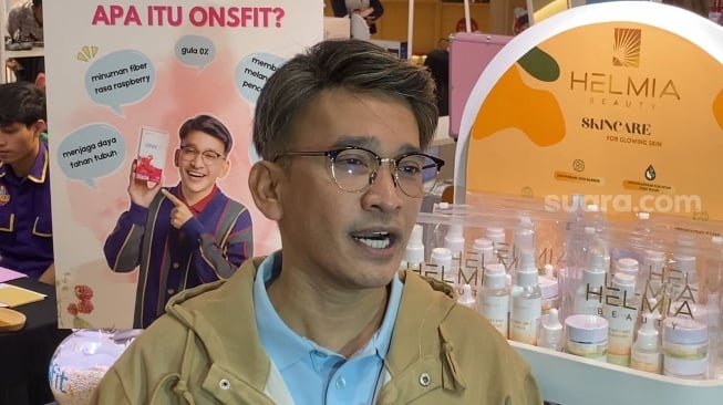 Ruben Onsu ditemui di kawasan Kuningan, Jakarta Selatan, Selasa (20/5/2025). [Adiyoga Priyambodo/Suaracom]