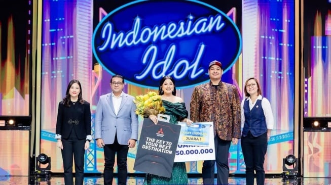 Kalahkan Fajar, Shabrina Leanor Berhasil Raih Juara Indonesian Idol Season 13