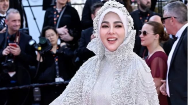 Respons Kocak Syahrini Soal Fotonya yang Gemuk di Cannes 2025: Mbak Getty Jehong!
