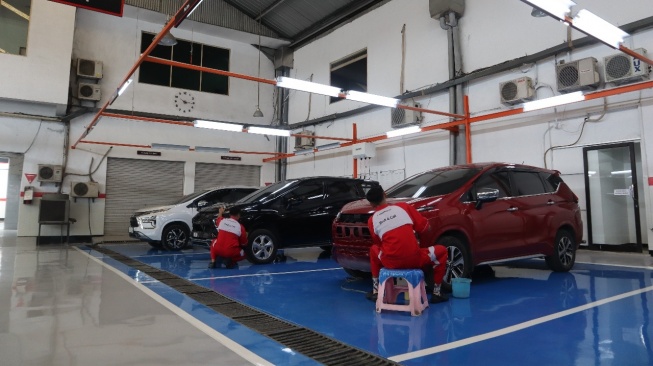 Fasilitas Body & Cat Mitsubishi diresmikan di Surabaya pada Selasa (20/5/2025). Ini merupaka fasilitas perawatan bodi mobil ke 27 PT MMKSI di Indonesia. [Dok PT MMKSI]