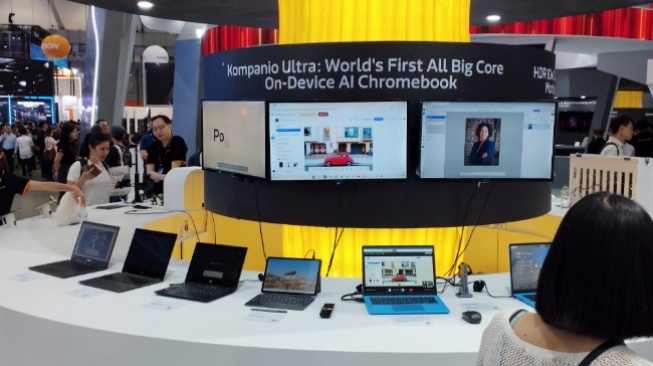 Jajaran laptop Chromebook dengan chip MediaTek Kompanio berbasis ARM di COMPUTEX 2025. [Suara.com/ Agung Pratnyawan]