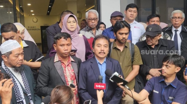 Dipolisikan usai Koar-koar Ijazah Palsu Jokowi, Roy Suryo dkk ke Komnas HAM: Kami Dikriminalisasi!
