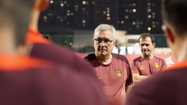 Psywar Pelatih China: Ejek Fondasi Timnas Indonesia tapi Takut dengan Jay Idzes Cs