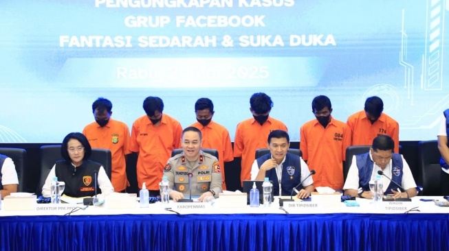 Tertangkap! Polisi Ungkap Fakta soal Grup FB Fantasi Sedarah: 6 Tersangka Menyebar di Kota-kota Ini