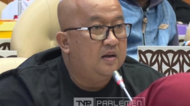 DPR Sebut Buat Aturan Tak Bisa Sehari, Ojol Beri Sindiran: UU KPK Bisa Singkat, Saya Tak Mau Alasan