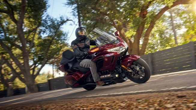 AHM Hadirkan Honda Gold Wing Edisi Spesial 50 Tahun
