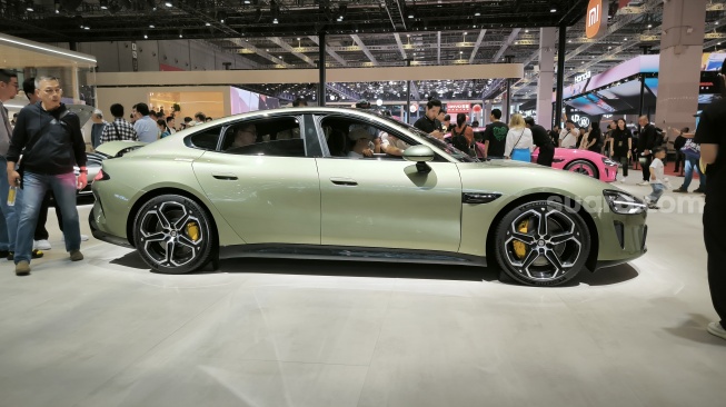 Xiaomi SU7 dipamerkan di Shanghai Auto Show 2025 pada April lalu. [Suara.com/Liberty Jemadu]