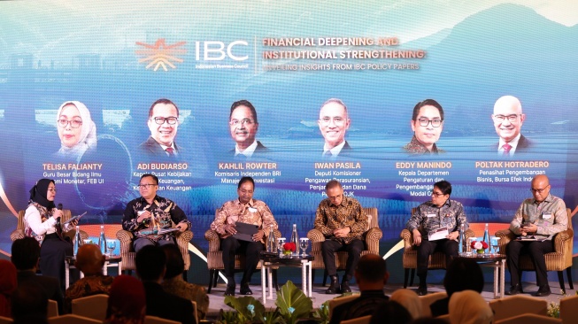 Warga RI Diminta Tingkatkan Tabungan Wajib di Bank Demi Cita-cita Prabowo Subianto