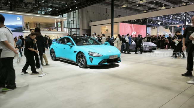 Xiaomi SU7 dipamerkan di Shanghai Auto Show 2025 pada April lalu. [Suara.com/Liberty Jemadu]