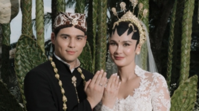 Akad Nikahnya Sempat Dibilang Tak Sah, Momen Maxime Bouttier Latihan Ijab Qabul Penuh Effort Disorot