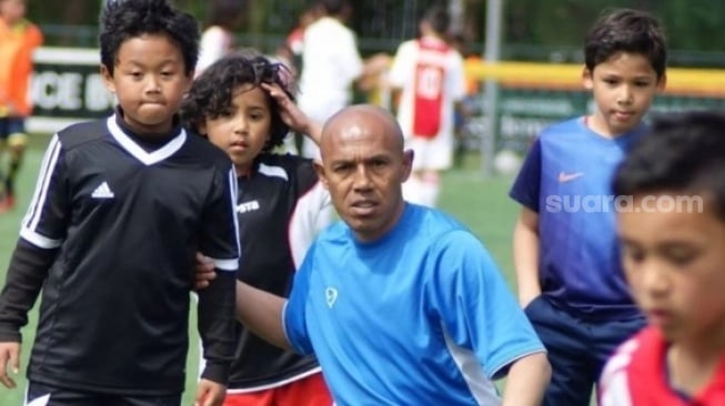 Pemain Muda Indonsia Ingin Dilirik Simon Tahamata? Siapkan Tulang Kering Anda
