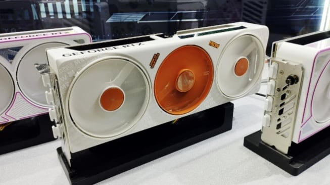COMPUTEX 2025 - Colorfire GeForce RTX 5060 Ti Meow-ORG 16GB. [Suara.com/ Agung Pratnyawan]