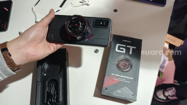 Infinix GT 30 Pro yang resmi diluncurkan ke Indonesia pada Jumat (23/5/2025). [Suara.com/Dicky Prastya]