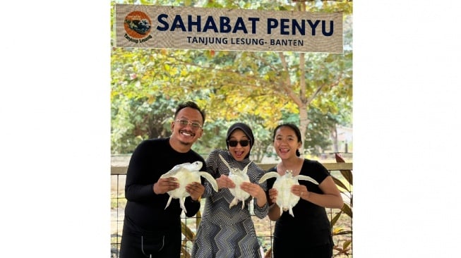 Dari Penyu hingga Badak Jawa: Bagaimana Wisata Alam Tanjung Lesung Mendukung Pelestarian