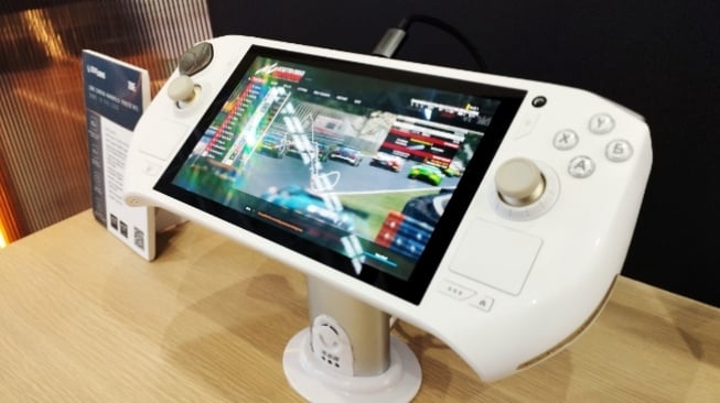 COMPUTEX 2025 - Zotac Zone Gaming. [Suara.com/ Agung Pratnyawan]
