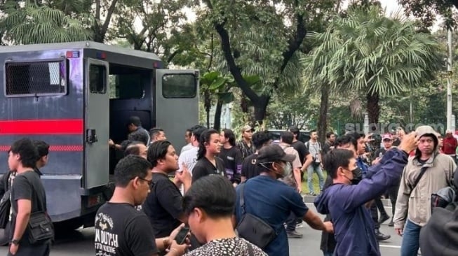 Polisi Tetapkan 16 Mahasiswa Trisakti Sebagai Tersangka Usai Demo di Balai Kota, ZFP Positif Narkoba