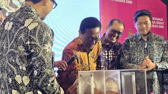 Sri Sultan Hamengku Buwono X dalam peluncuran program Bebas Nyamuk, Keluarga Sehat, dan Bebas DBD (Dok. Enesis Group)