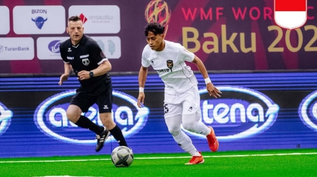 Timnas Mini Football Indonesia membuka langkah awalnya di ajang Mini Football World Cup 2025 dengan hasil positif.  Menghadapi Kosta Rika pada pertandingan perdana Grup E, Kamis (2252025) di National Gymnastics Arena, skuad Merah Putih berhasil menang tipis 1-0. [Dok. IG/@fsmiofficial]