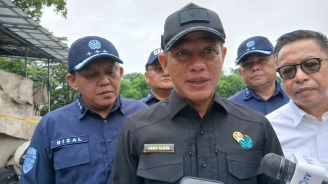 Ada 23 Titik Pencemaran Lingkungan di Sungai Cirarab Tangerang, Menteri LH Tindak 5 Perusahaan