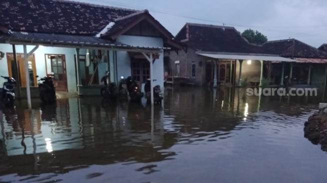 Pemukiman warga di Desa Pidodo Kulon, Kecamatan Patebon, Kabupaten Kendal, Jawa Tengah, terkena banjir rob.(Dokumentasi warga)