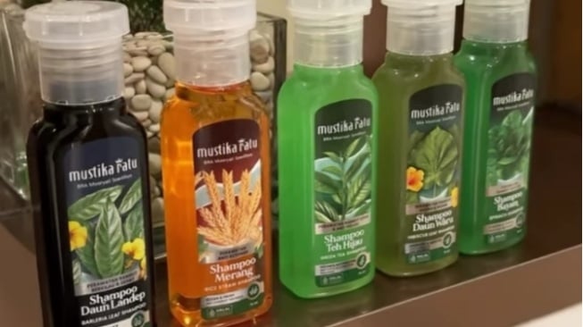 Urutan Haircare Rambut Rontok Pakai Mustika Ratu, Bye-bye Kebotakan