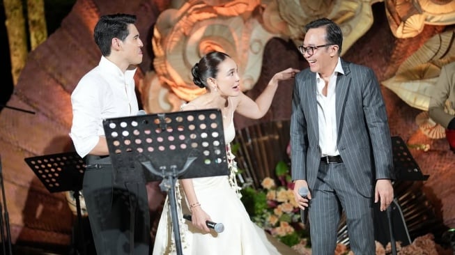 Ari Lasso mulai bongkar hubungannya dengan Dearly Desiana (Instagram)