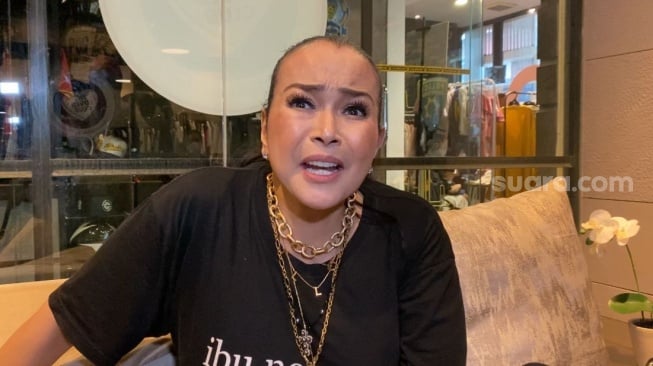 Anak Dituding Jadi Perusak Pernikahan Arhan-Zize, Mami Ipel Pasang Badan: Enggak Boleh!