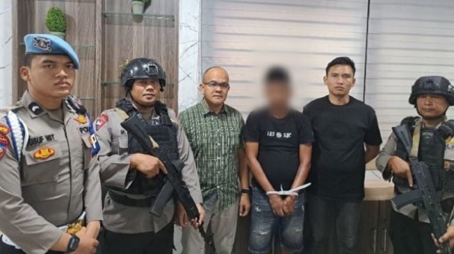 Ngeri! Residivis Bacok Jaksa di Deli Serdang, Polisi Buru Pelaku Lain