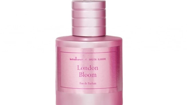 London Bloom Buttonscarves x Nagita Slavina (buttonscarves.com)