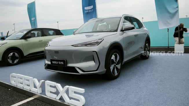 Geely EX5 kini memiliki varian dengan jarak tempuh 610 km. [Suara.com/Liberty Jemadu]