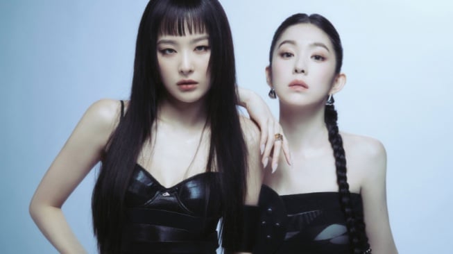 TILT oleh Irene & Seulgi: Merangkul Ketidakseimbangan untuk Bersinar Terang