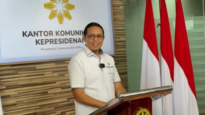 Pasang Stairlift di Candi Borobudur saat Prabowo Dampingi Macron, Istana: Kalau Kecapean Bisa Kusut
