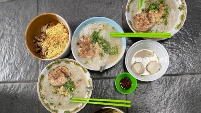 Warung Mie Cendana: Kuliner Viral dan Murah di Pasar Klojen Malang