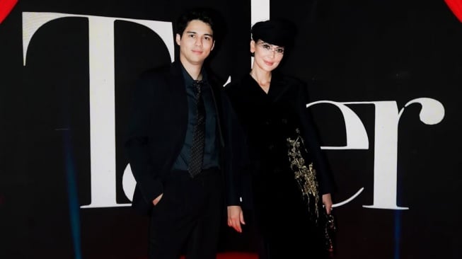Out fit Luna Maya mencapai ratusan juta rupiah (Instagram)