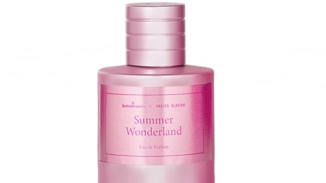 Summer Wonderland Buttonscarves x Nagita Slavina (buttonscarves.com)
