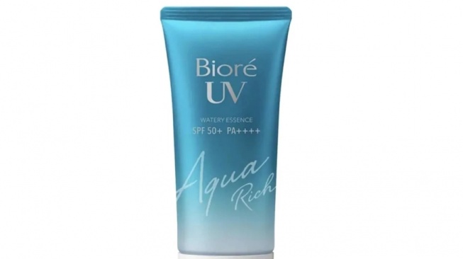 Biore UV Aqua Rich Watery Essence SPF 50 (Shopee)
