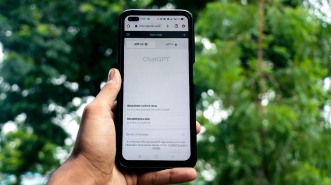 Empati Artifisial, Ilusi Kemanusiaan dalam Dunia Kecerdasan Buatan