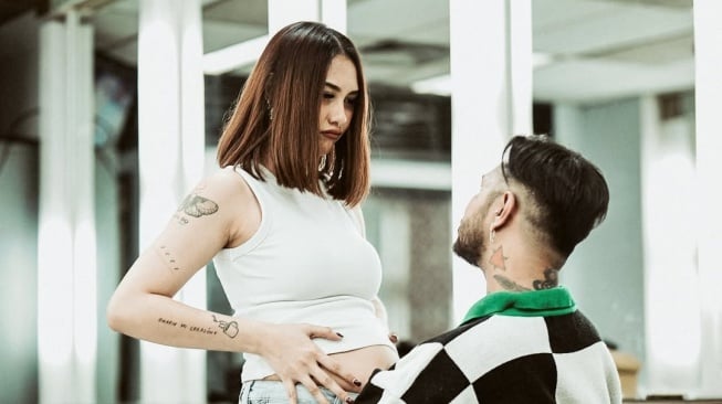 Onadio Leonardo bagikan kabar kondisi istrinya yang sedang hamil anak pertama (Instagram)