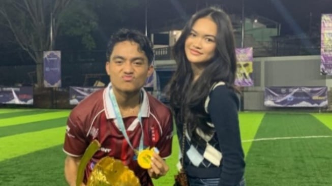 Siapa Pacar Betrand Peto? Ini Profil Aqila Zhavira