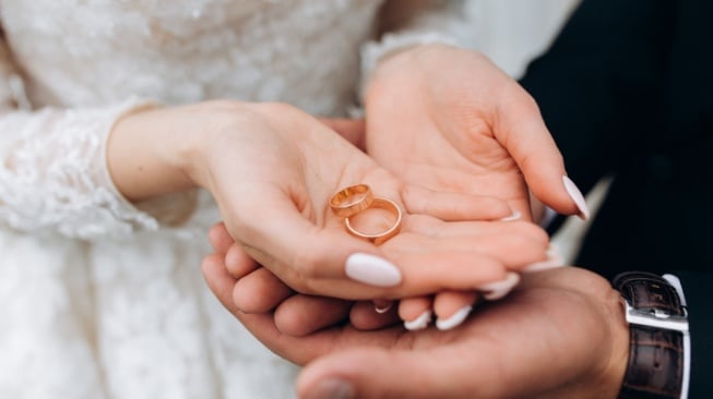 Tren Cincin Pernikahan 2025 [Freepik]