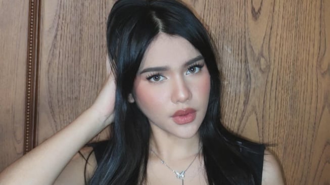 Selalu Dikhianati Setiap Pacaran, Davina Karamoy Heran Ada Orang yang Tak Pernah Diselingkuhi
